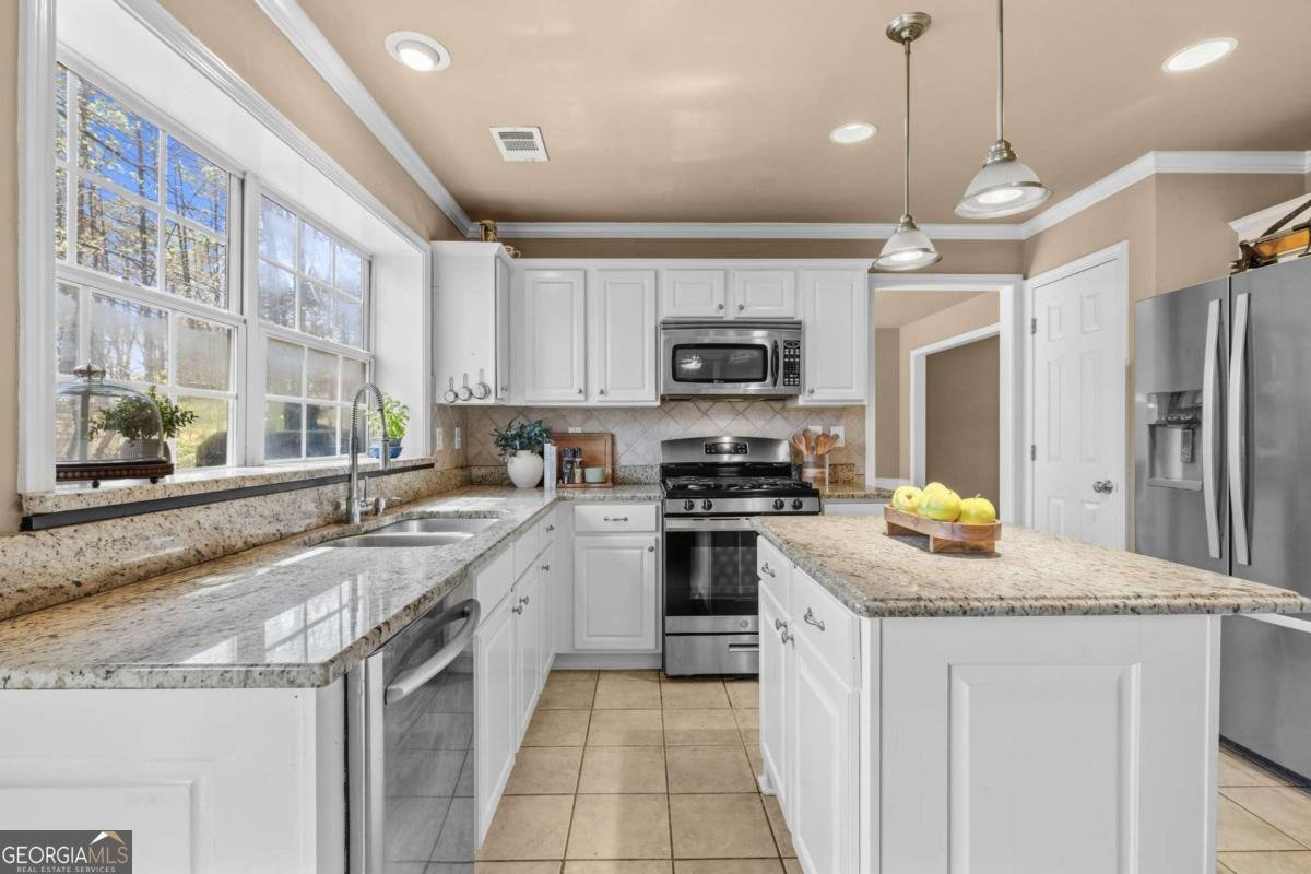 7335 Lytham Trace Cumming - Photo 13