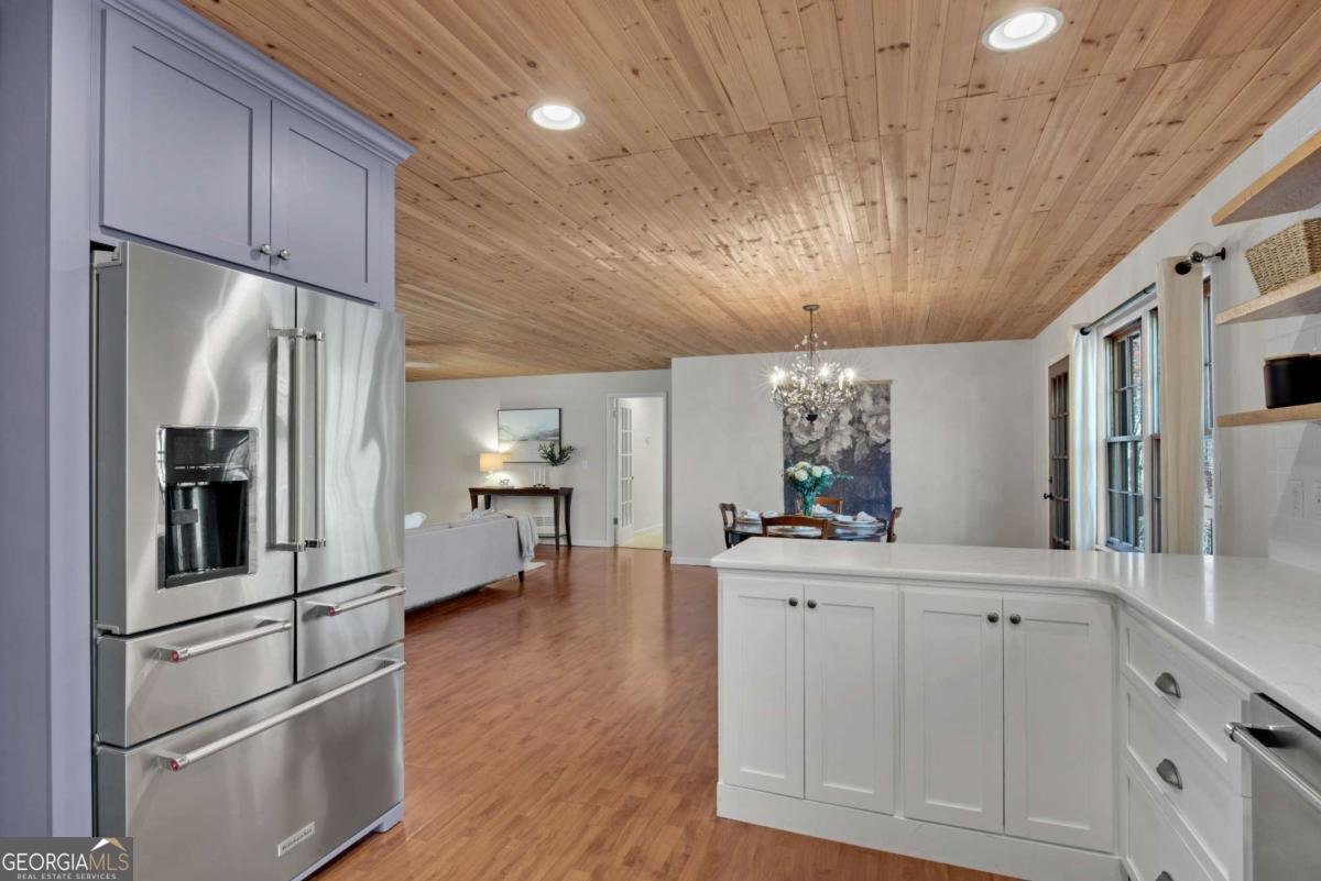 126 Lake Drive Roswell - Photo 9