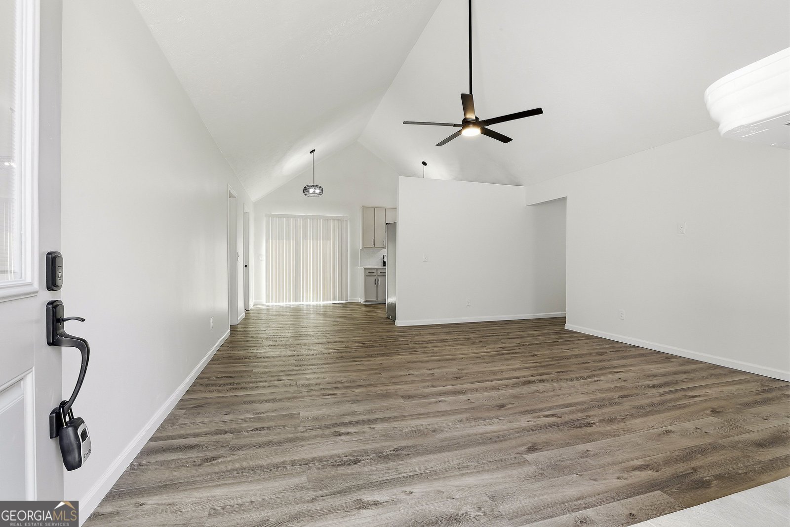 218 Hyde Circle Newnan - Photo 8