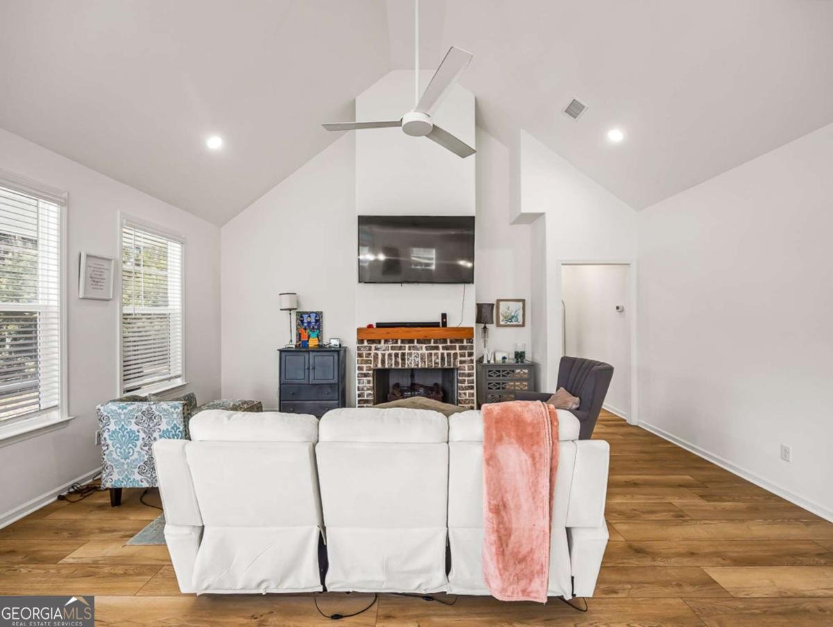 1038 Captain's Cove Way St. Simons - Photo 11