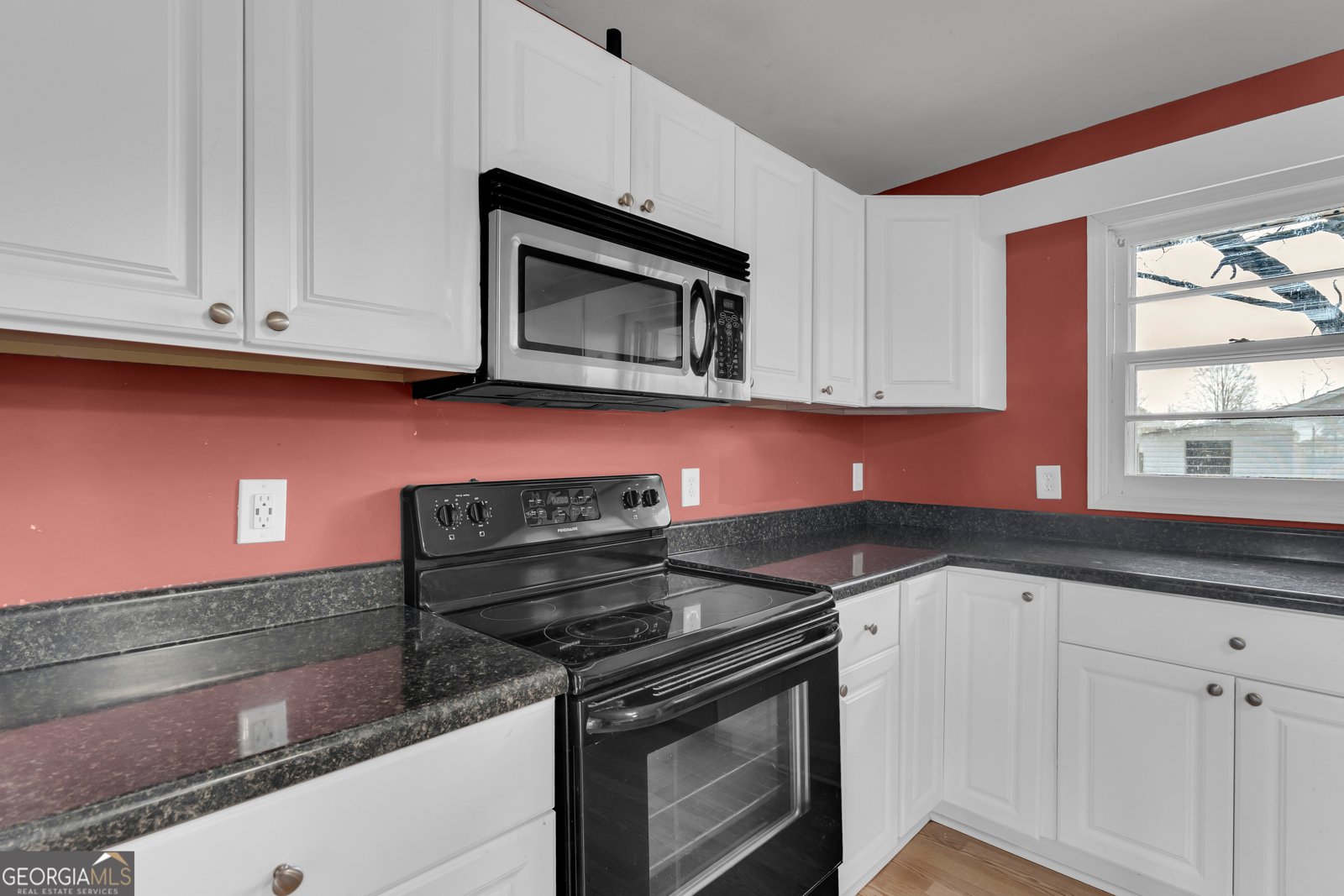 821 Highway 323 Gillsville - Photo 14