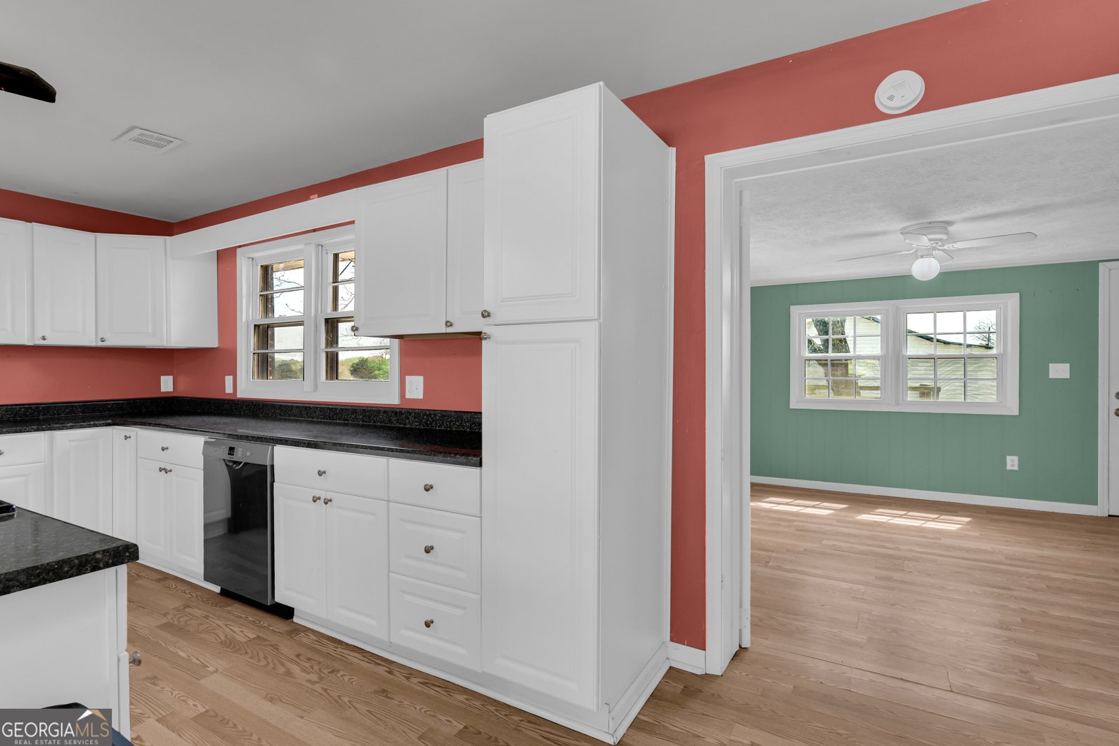 821 Highway 323 Gillsville - Photo 18