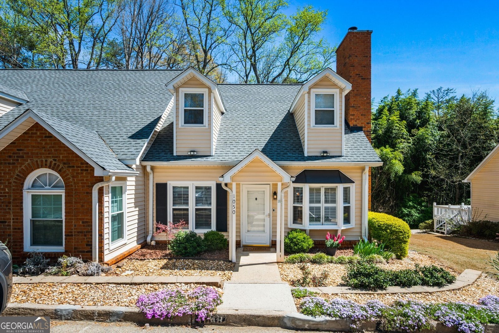 1050 Sasha Lane Roswell - Photo 1