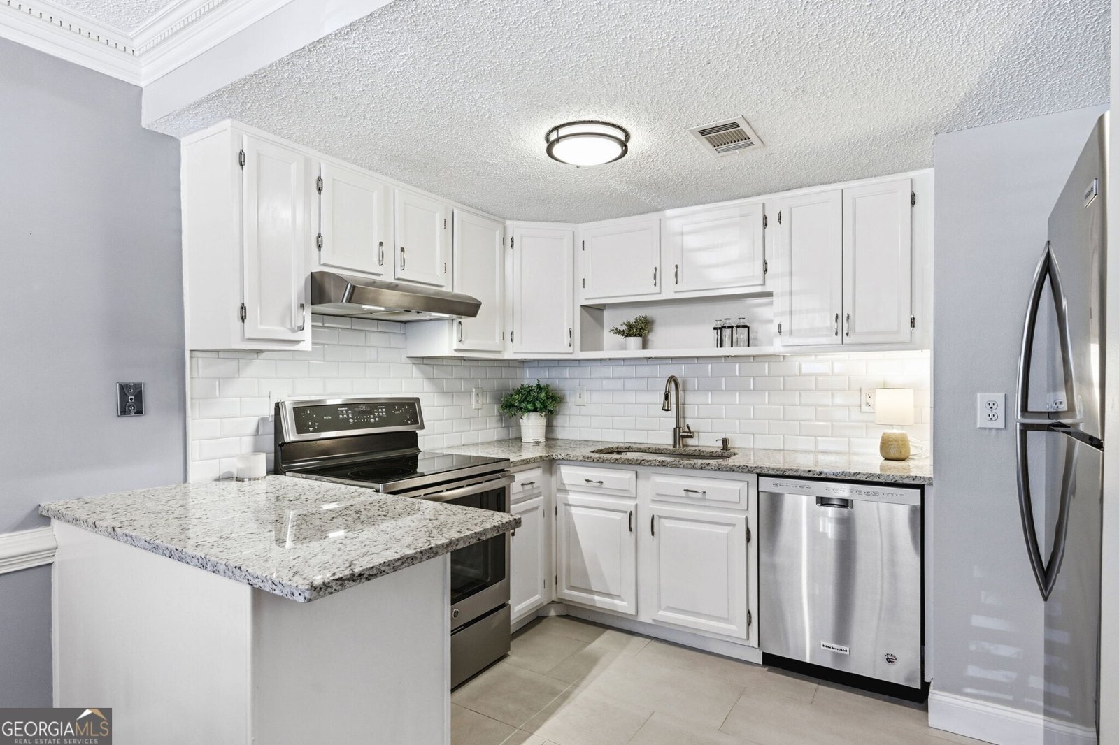 1050 Sasha Lane Roswell - Photo 8