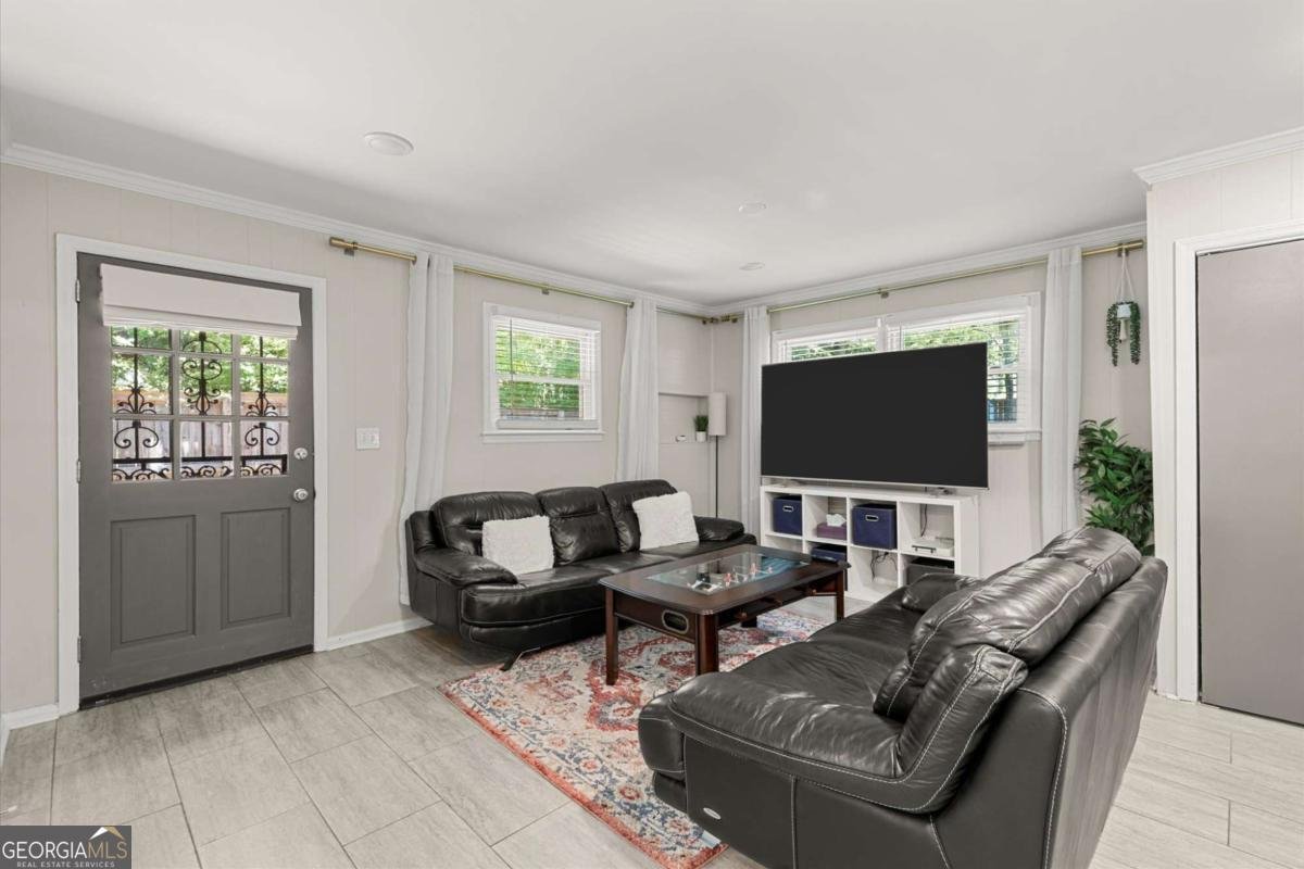 2890 Meadowview Drive Atlanta - Photo 12