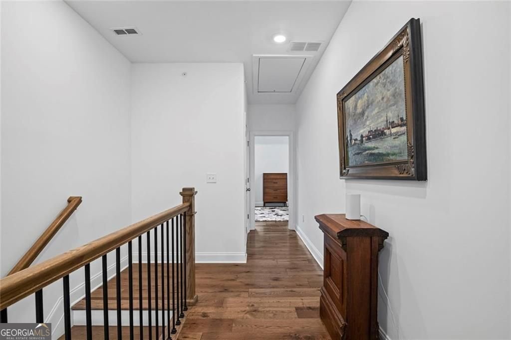 6623 Beacon Drive Sandy Springs - Photo 12