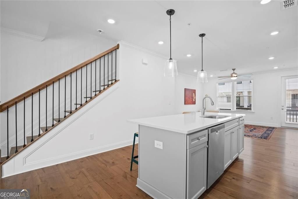 6623 Beacon Drive Sandy Springs - Photo 8