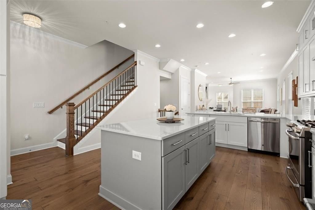 209 Phillips Lane Alpharetta - Photo 6