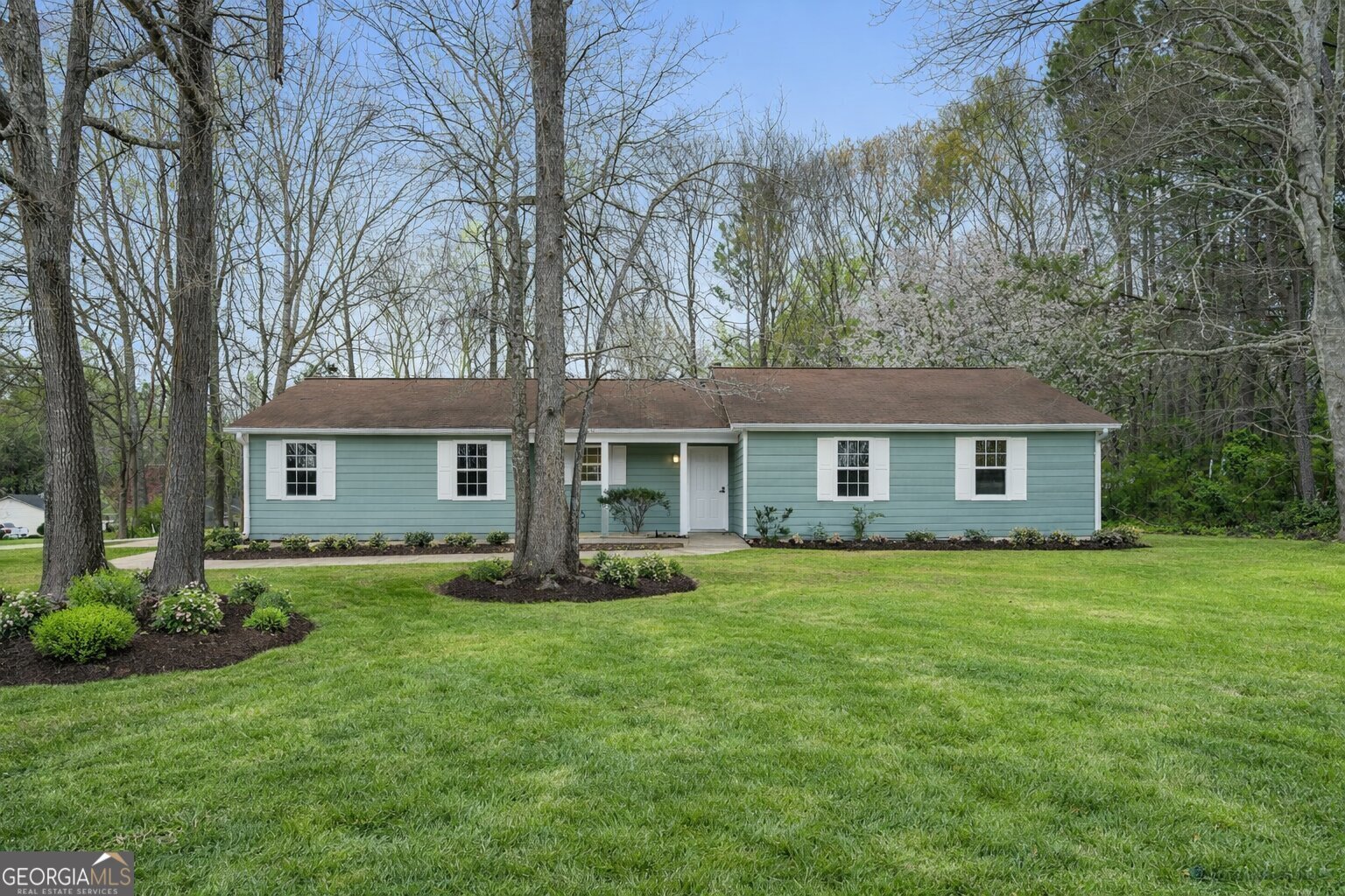 255 Countryside Lane Covington - Photo 1