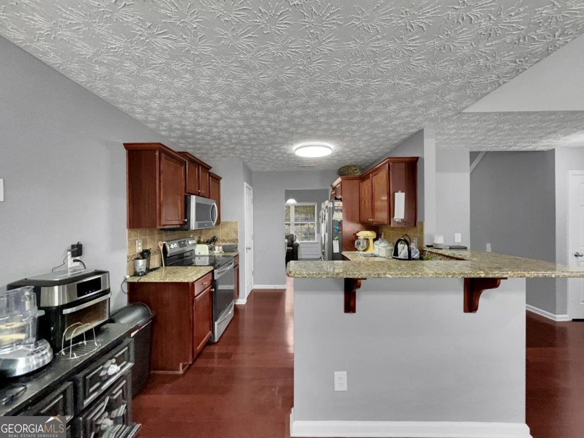 560 Windsong Lake Drive Commerce - Photo 13