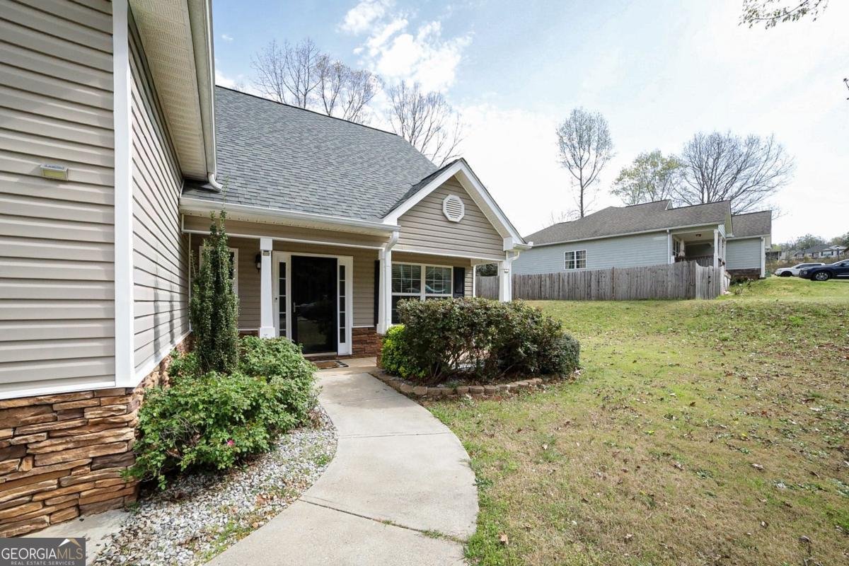 560 Windsong Lake Drive Commerce - Photo 45