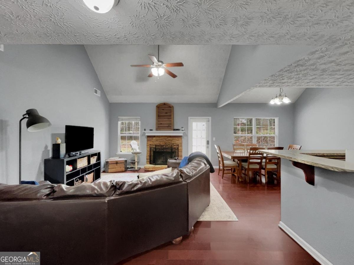 560 Windsong Lake Drive Commerce - Photo 9