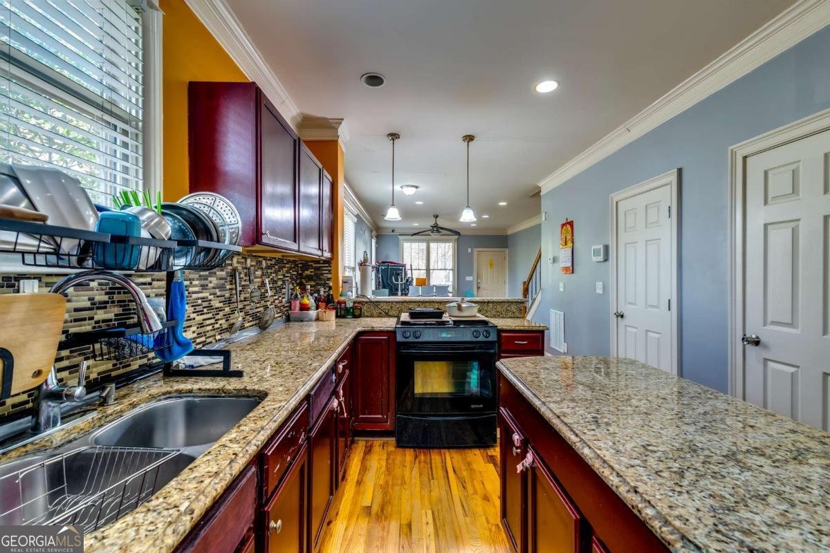 1340 Lyle Avenue East Point - Photo 11