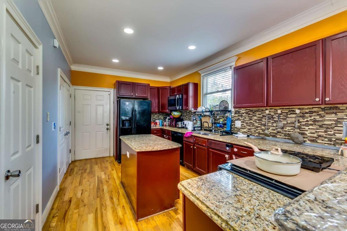 1340 Lyle Avenue East Point - Photo 8