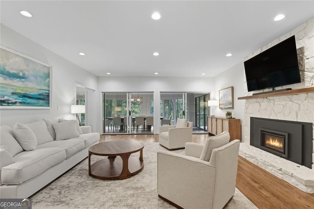 3680 Lamplighter Cove Road Gainesville - Photo 13