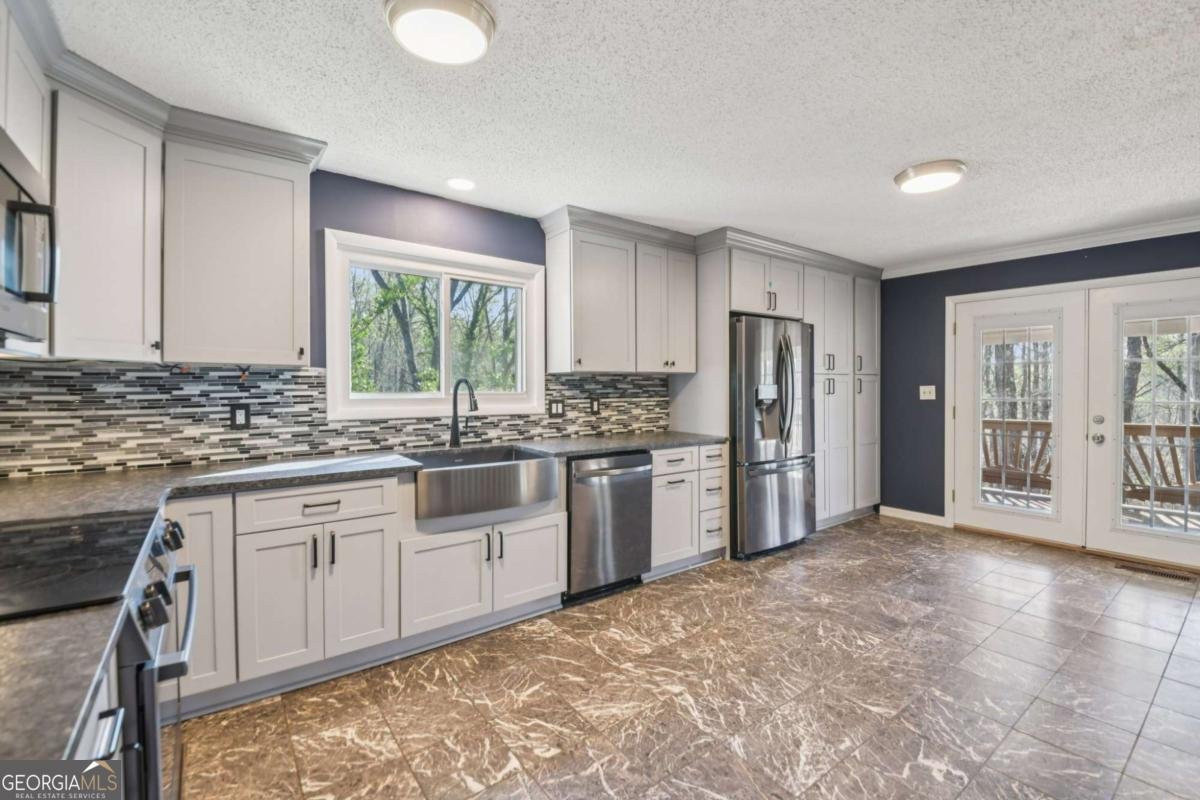 9485 Martin Road Roswell - Photo 6