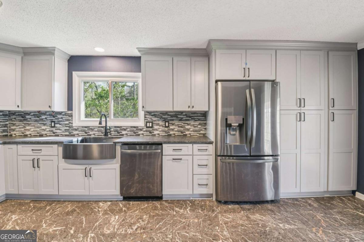 9485 Martin Road Roswell - Photo 8