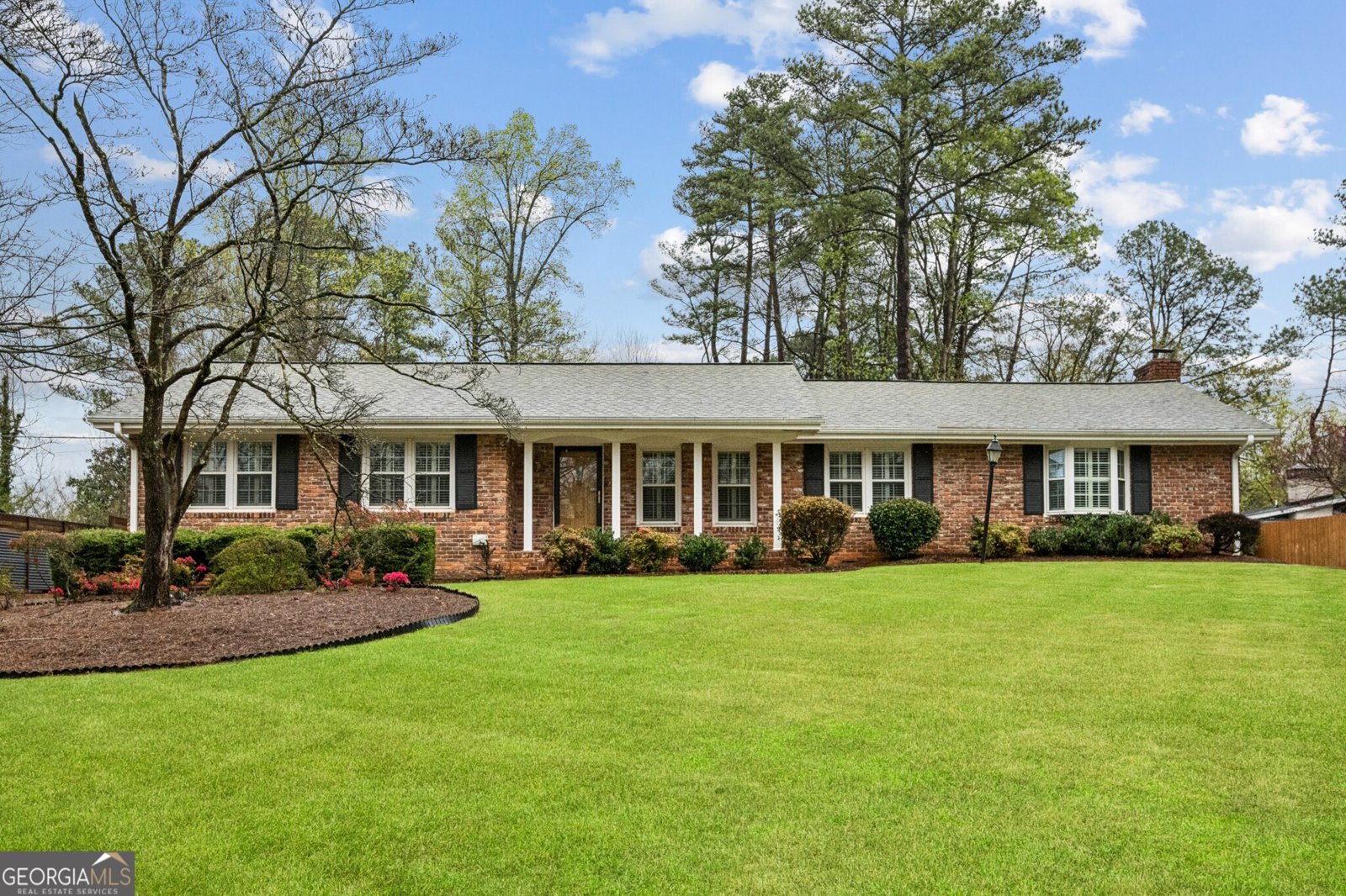 2467 Leslie Drive Atlanta - Photo 1