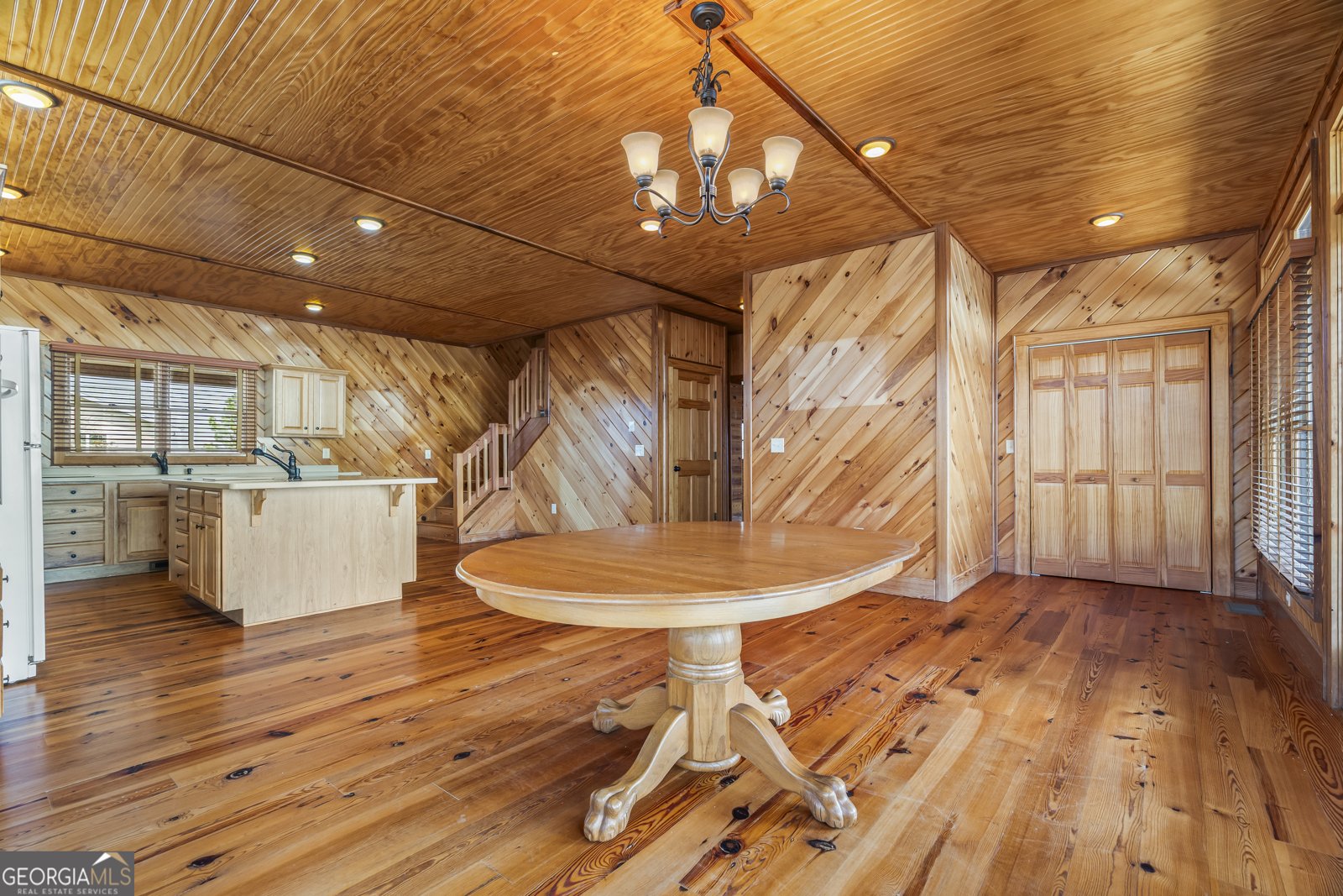 929 Hickory Nut Mountain Road Clarkesville - Photo 21