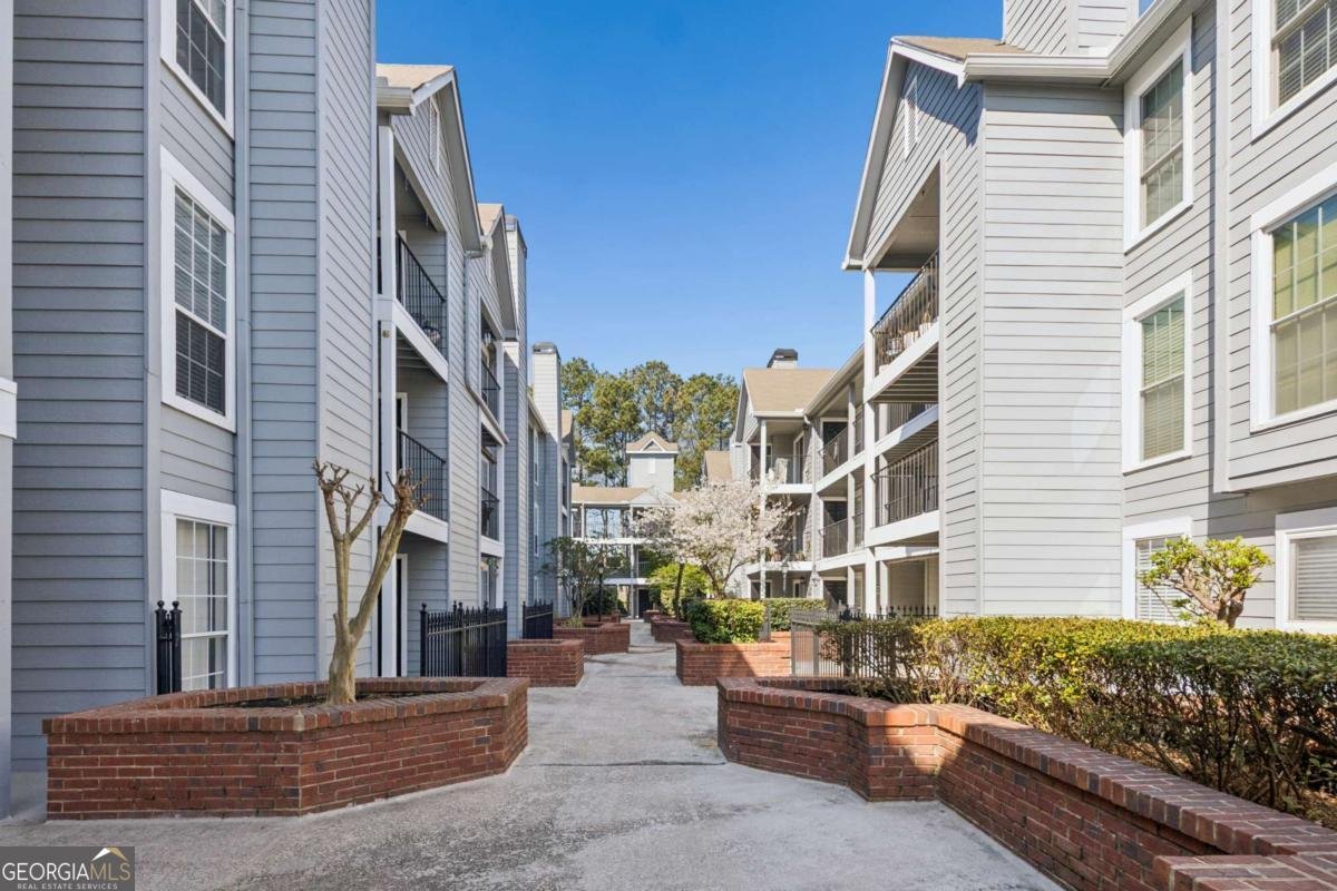 309 Granville Court Atlanta - Photo 1