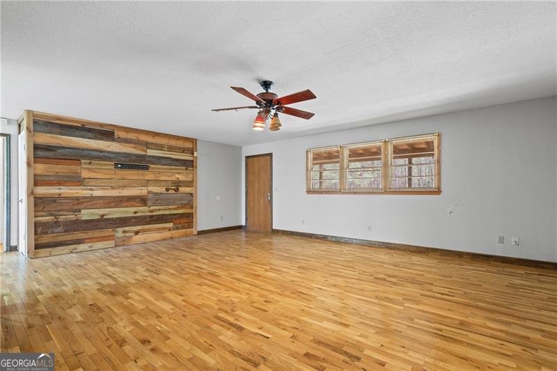 300 Small Pond Drive Cleveland - Photo 14