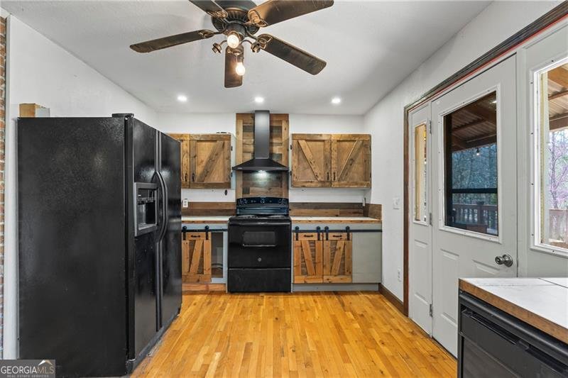 300 Small Pond Drive Cleveland - Photo 19