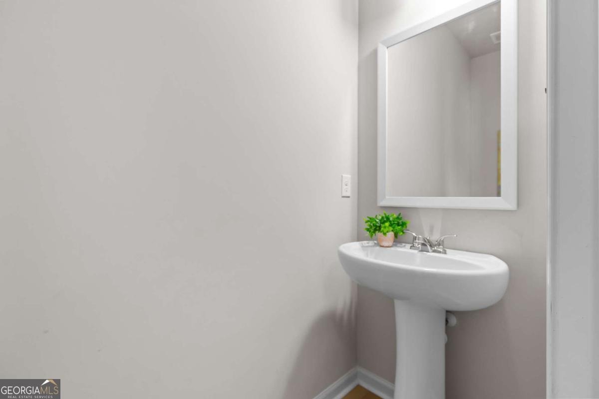 325 Winston Circle Canton - Photo 19