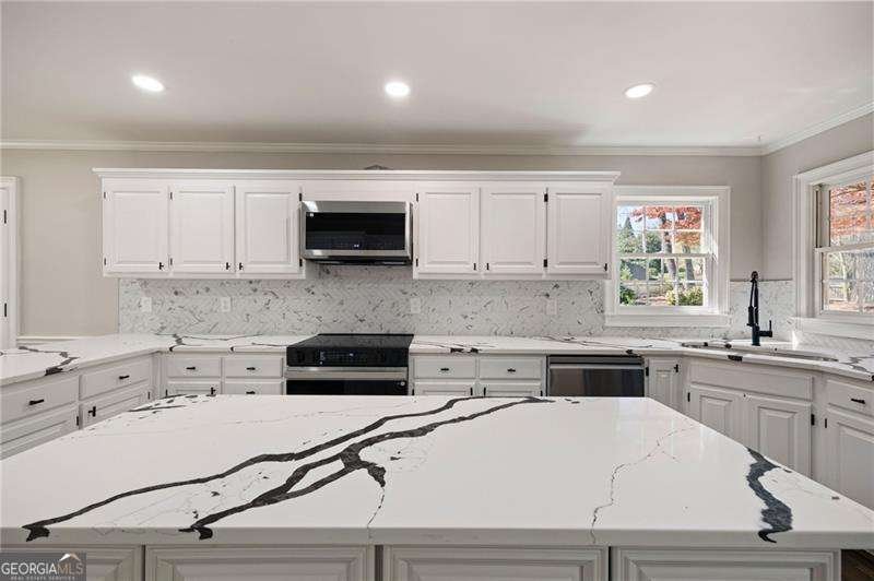 315 Lucinda Court Marietta - Photo 9