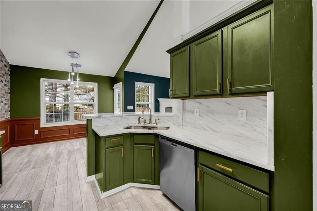 1291 Tumblerock Court Loganville - Photo 9