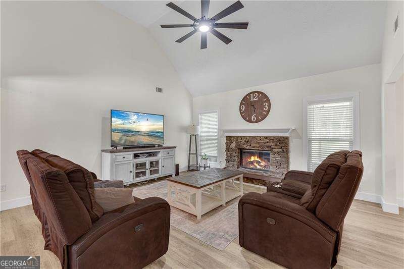 5820 Rolling Oaks Drive Cumming - Photo 8