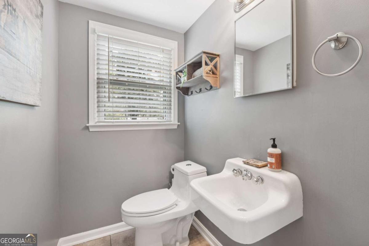 4372 Ashwoody Trail Atlanta - Photo 18