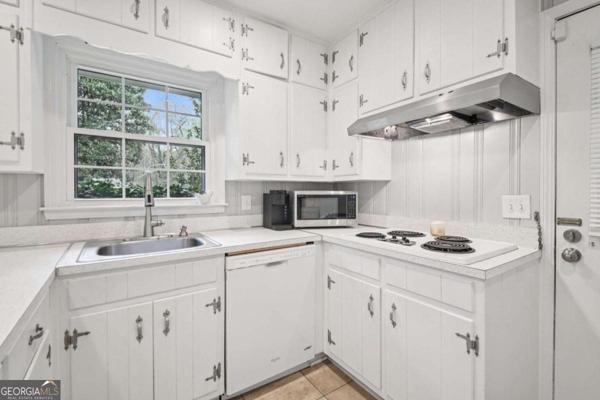 4372 Ashwoody Trail Atlanta - Photo 6