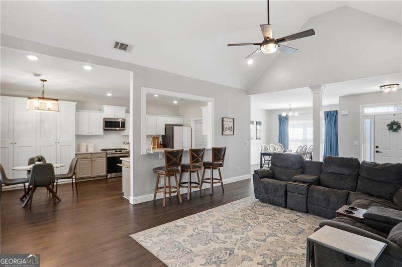 370 Olde Wick Trail Hoschton - Photo 8