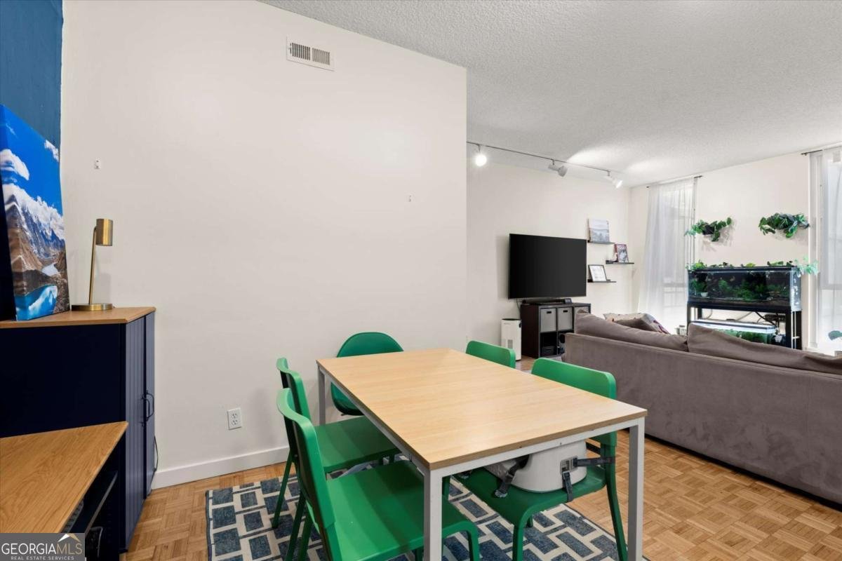 3060 Pharr Court Atlanta - Photo 9