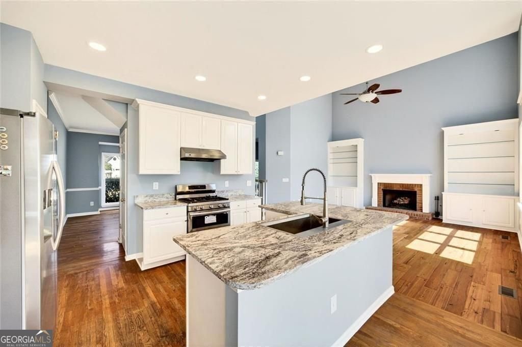 420 Wentworth Downs Court Johns Creek - Photo 12