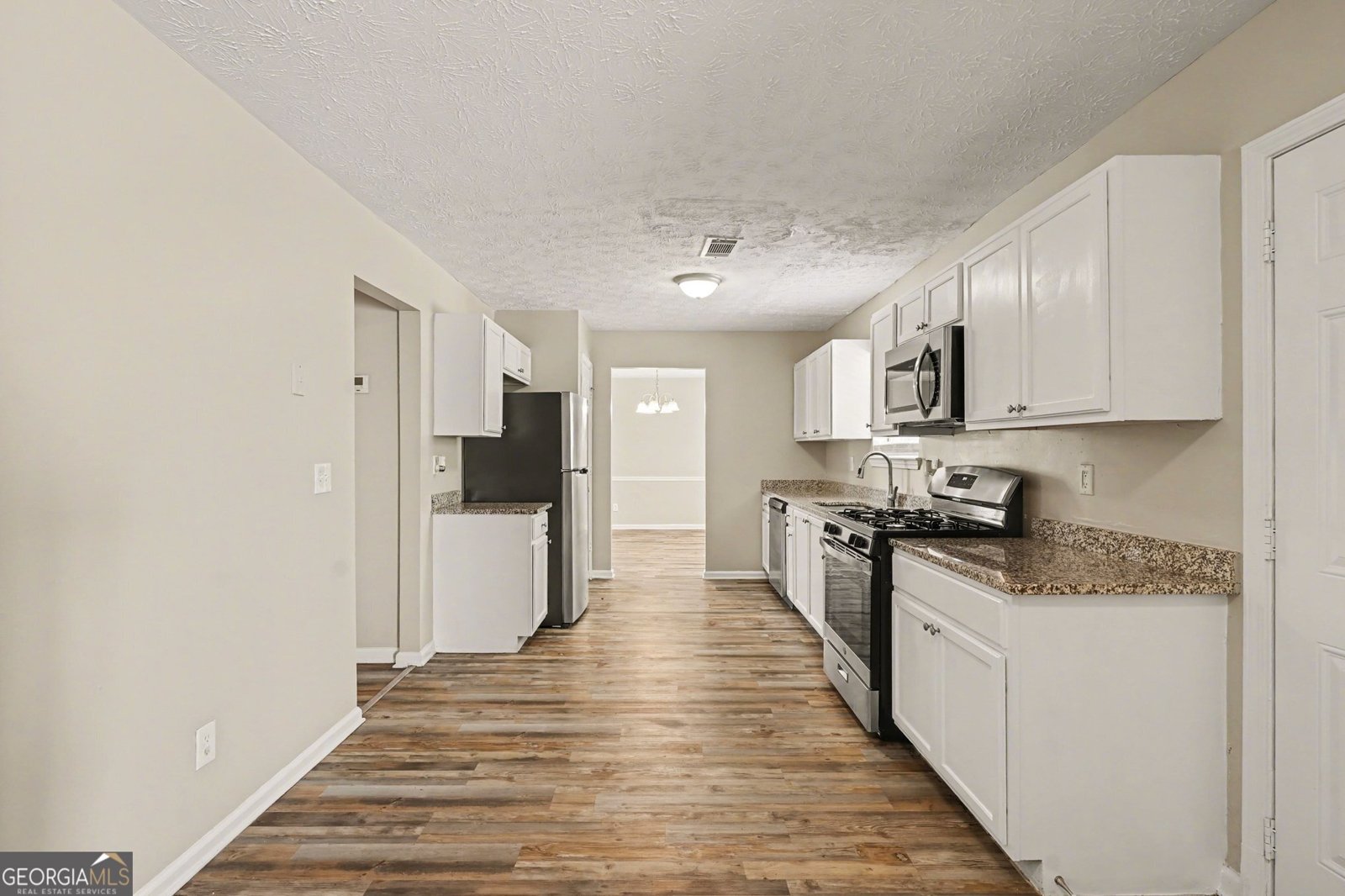 771 Conisburgh Court Stone Mountain - Photo 8