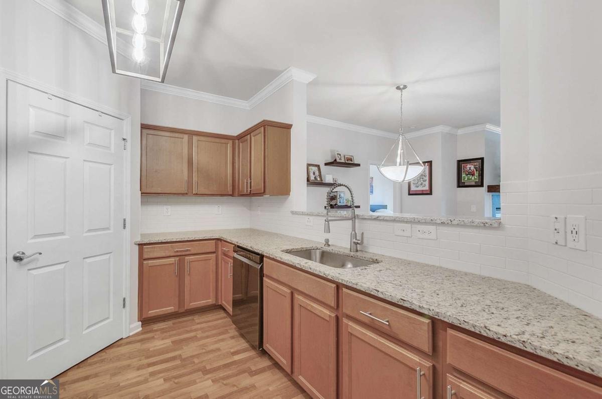 4805 Village Way Smyrna - Photo 8