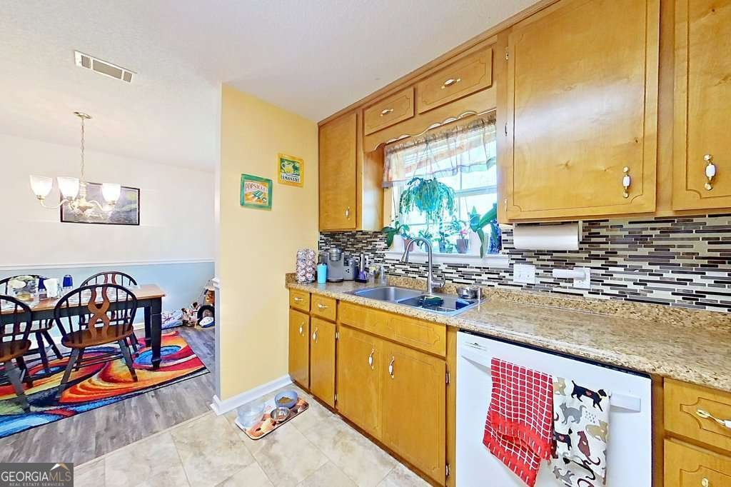 2218 Riverside Avenue Waycross - Photo 8