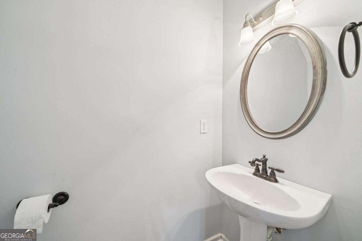 2147 Del Lago Circle Kennesaw - Photo 17