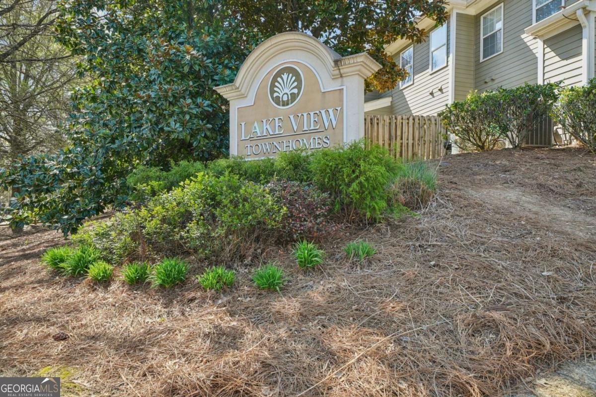2147 Del Lago Circle Kennesaw - Photo 31
