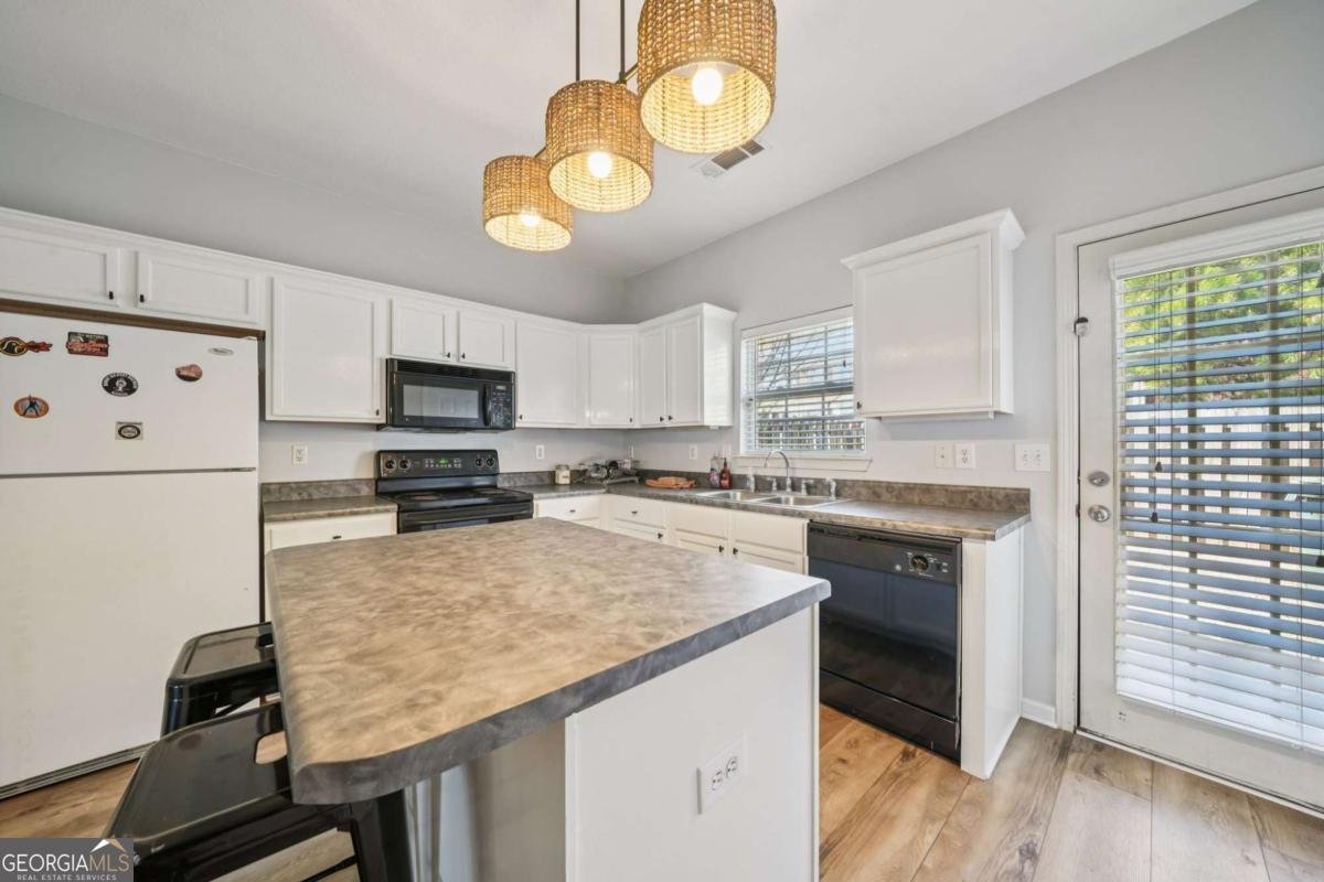 2147 Del Lago Circle Kennesaw - Photo 9