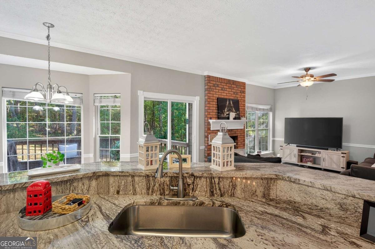 2361 Emerald Drive Loganville - Photo 14