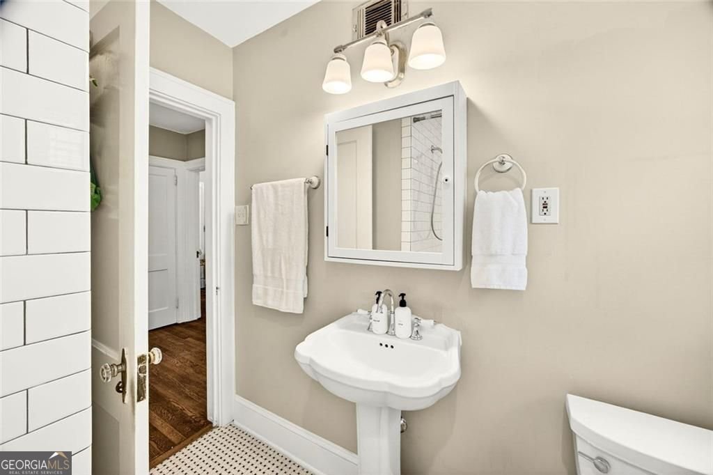 1310 Winburn Drive East Point - Photo 22