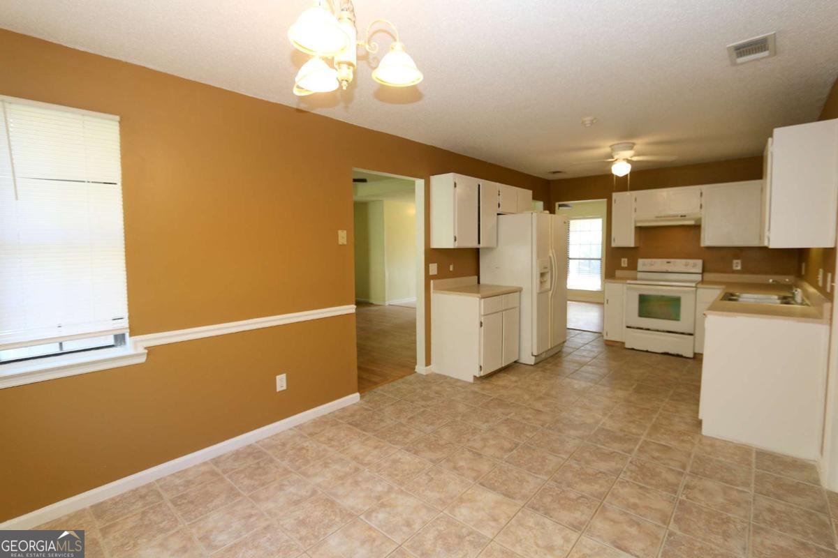 2352 Rowe Street Hinesville - Photo 11