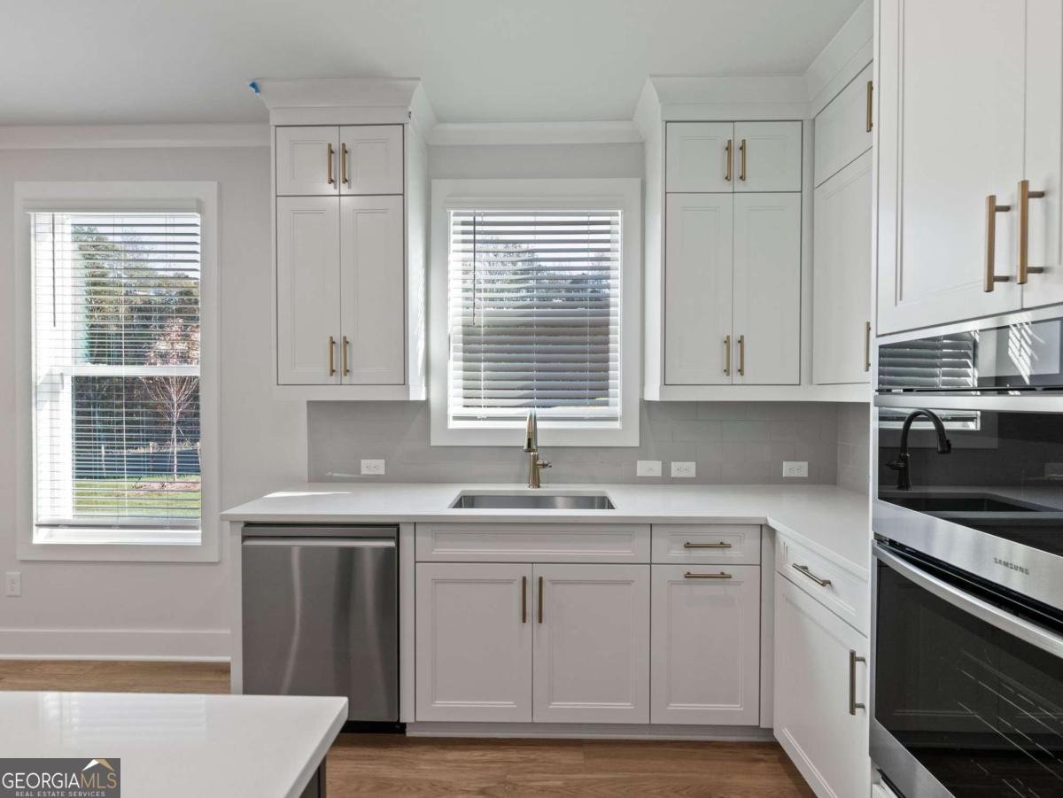 4386 Hosch Reserve Court Buford - Photo 19