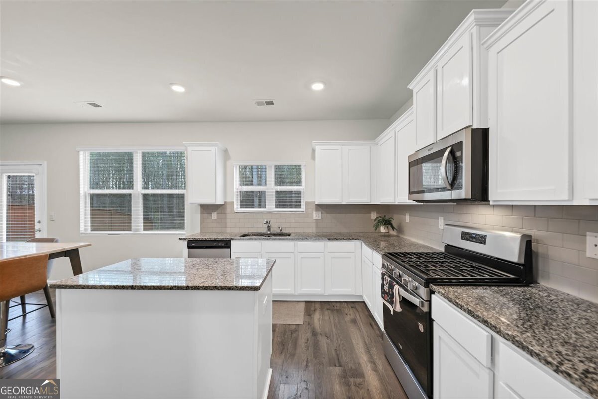 609 Azalea Bloom Drive Loganville - Photo 12