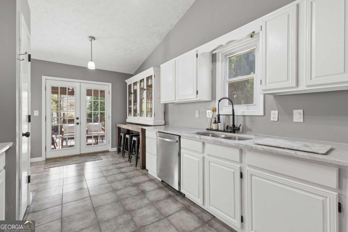 3004 River Station Drive Woodstock - Photo 10