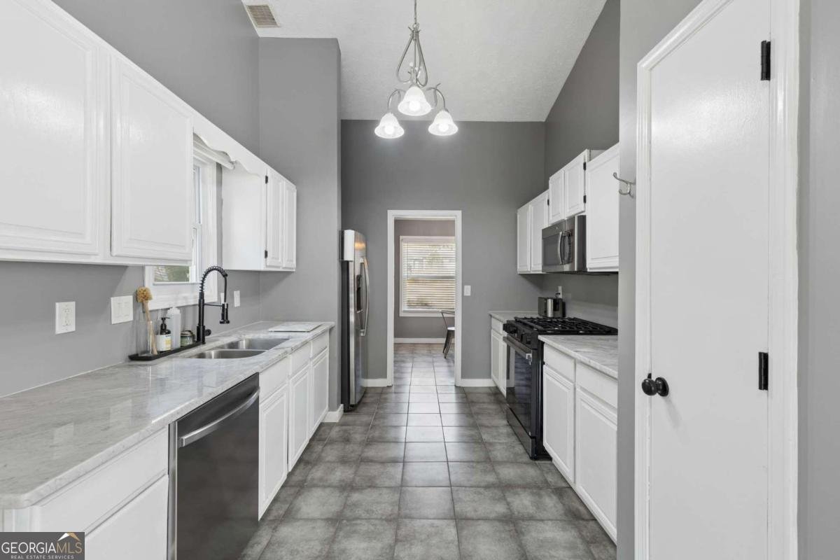 3004 River Station Drive Woodstock - Photo 9