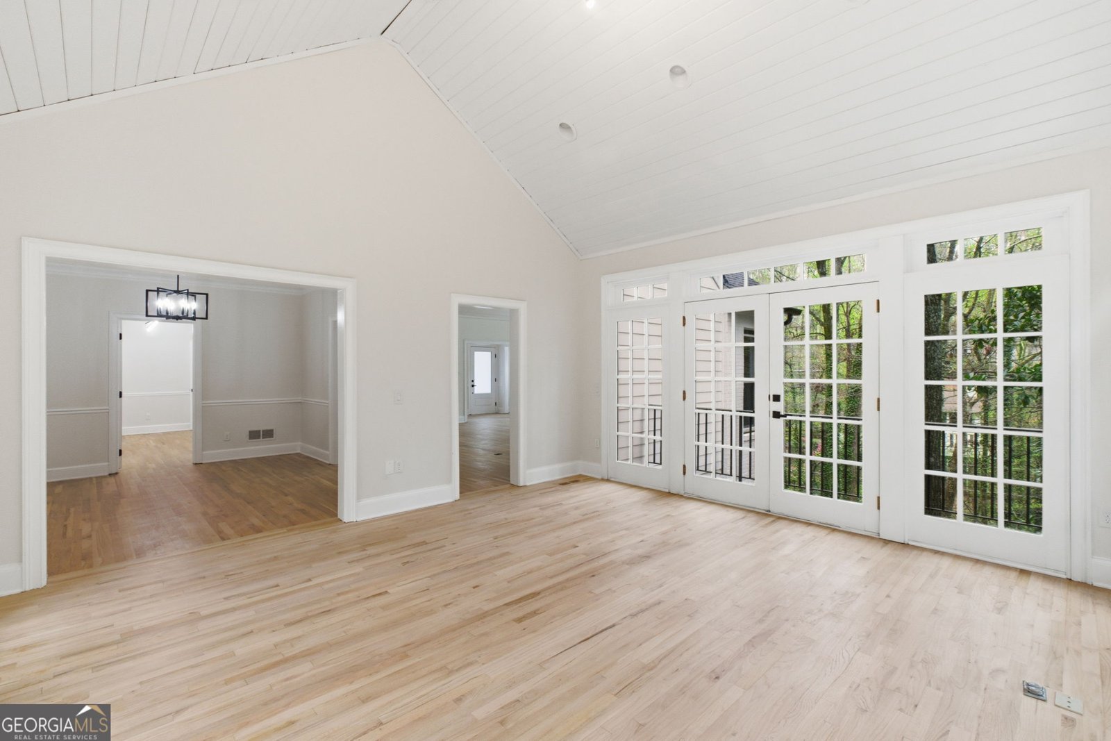 7170 Riverside Drive Sandy Springs - Photo 12