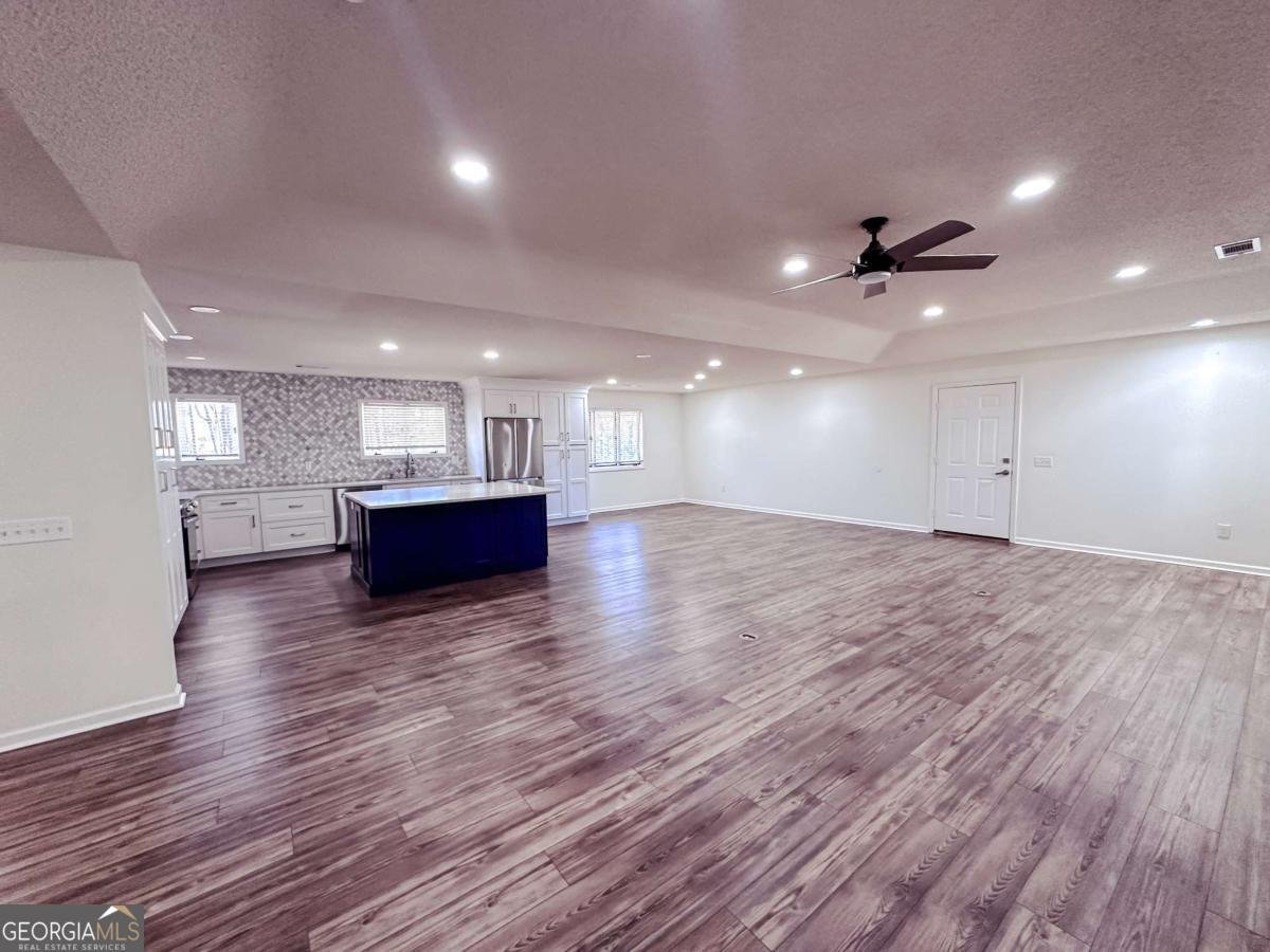 221 Collins Street Lyons - Photo 6